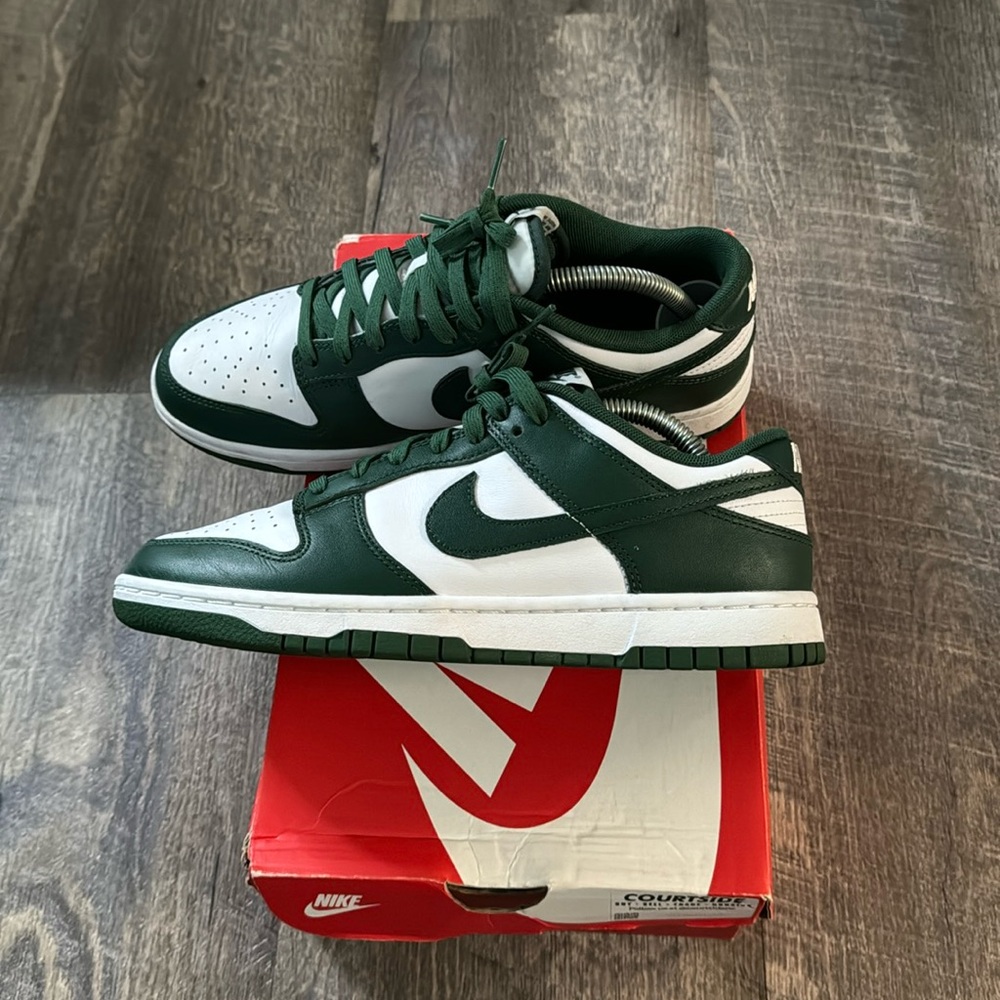 Nike Dunk Low Retro